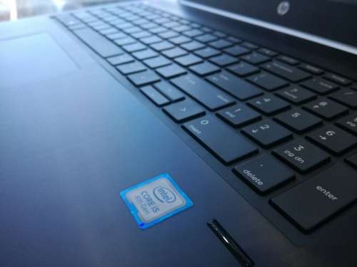 **8TH GEN i5**BRAND NEW**8TH GEN*HP PROBOOK 450G5*QUAD CORE*WARRANTY19*i5-8250U*DDR4*UHD GRAPHICS*